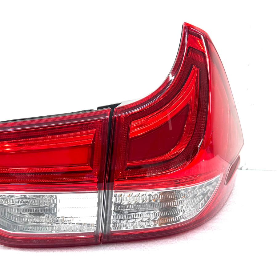 ホンダ フリード GB5 前期 純正 左右 テールライト フィニッシャー