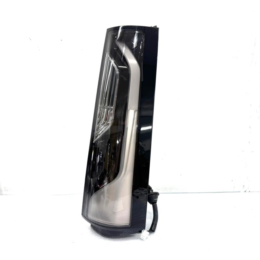 26623-22　ステップワゴン　RP3　RP４　純正 右　テールライト　棚37 ☆美品☆ ホンダ ステップワゴン スパーダ RP3 後期 純正 右 テール