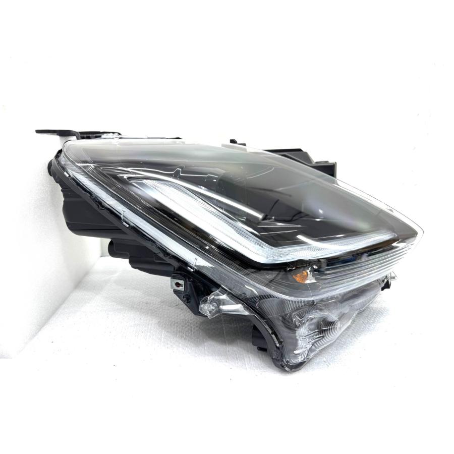 ☆美品☆ スズキ スイフト ZCEDS ZCDDS 純正 右 LED ヘッドライト