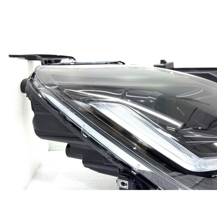 ☆美品☆ スズキ スイフト ZCEDS ZCDDS 純正 右 LED ヘッドライト