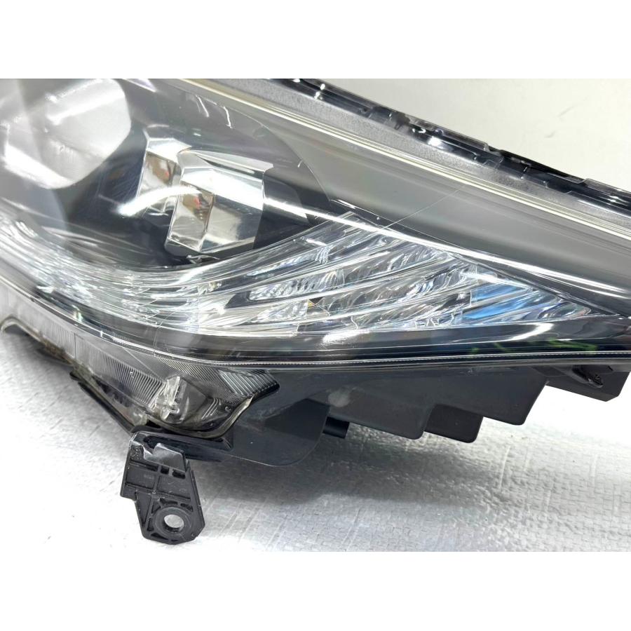 ☆良品☆ ホンダ ヴェゼル ハイブリッド RU3 前期 純正 左 LED ヘッド