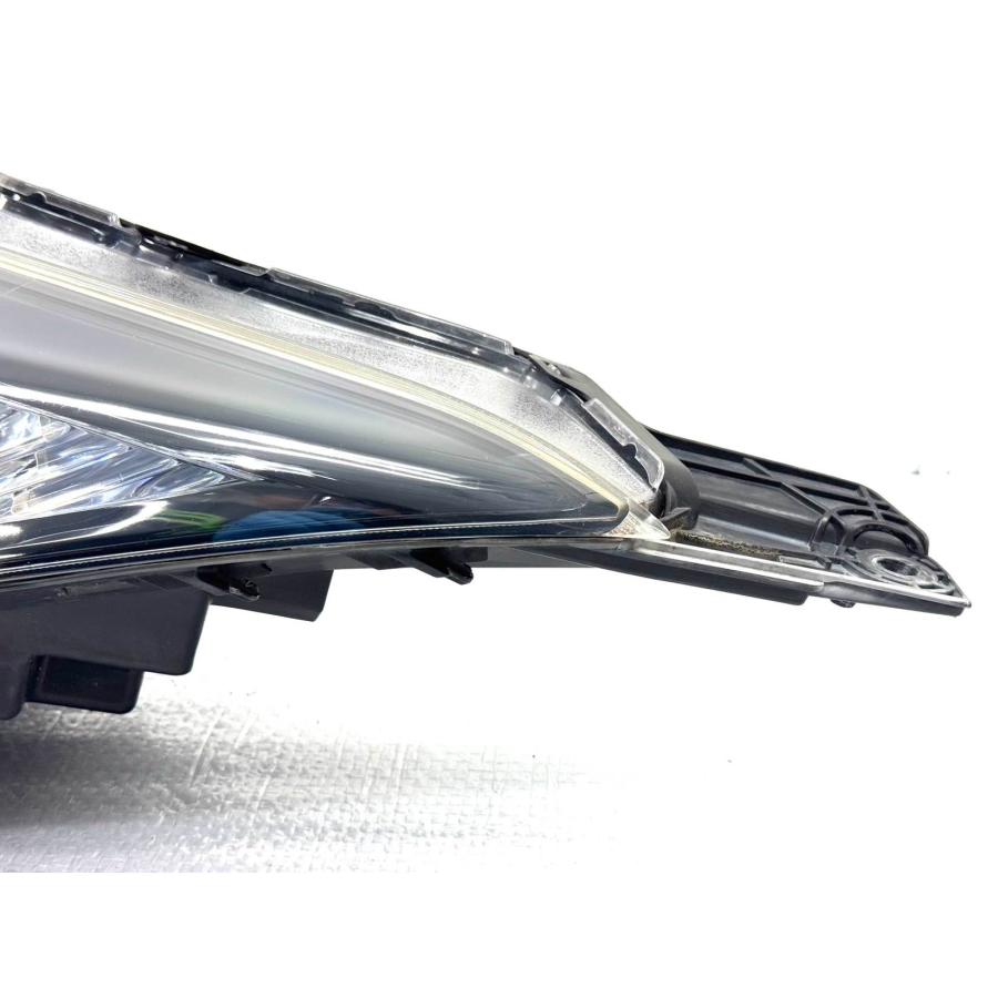 ☆良品☆ ホンダ ヴェゼル ハイブリッド RU3 前期 純正 左 LED ヘッド