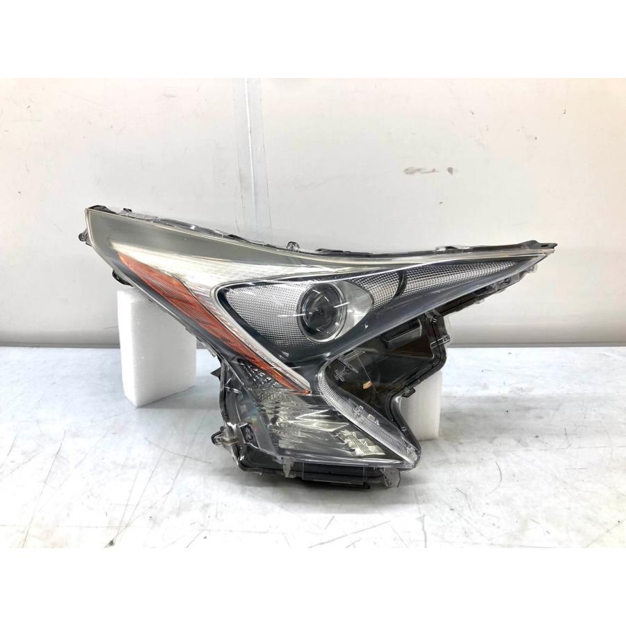 50プリウス 前期 ヘッドライト 50プリウス前期ヘッドライト