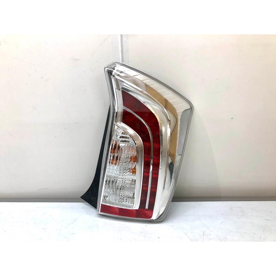 ［状態良好］30プリウス（ZVW30）後期型の純正テールランプ左右セット ♪小傷♪プリウス ZVW30 後期 純正 テールランプ 右 STANLEY47-37（Z41