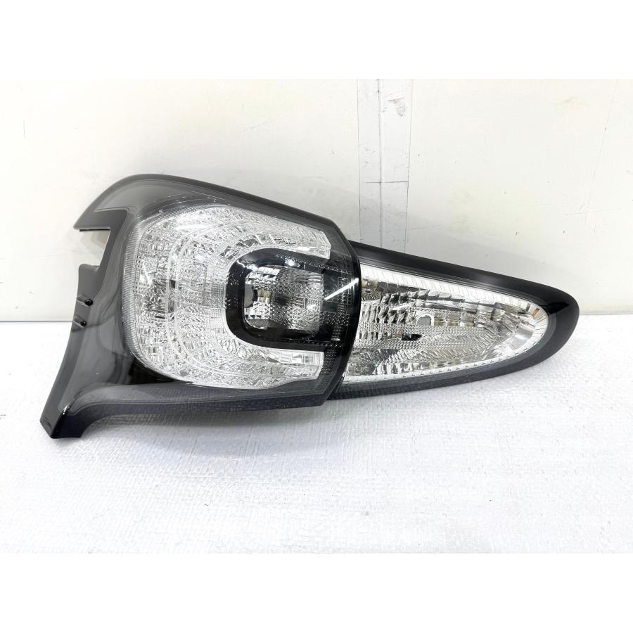 シエンタ NCP170/NSP170 純正テールライト 左 KOITO 52-283/52-285