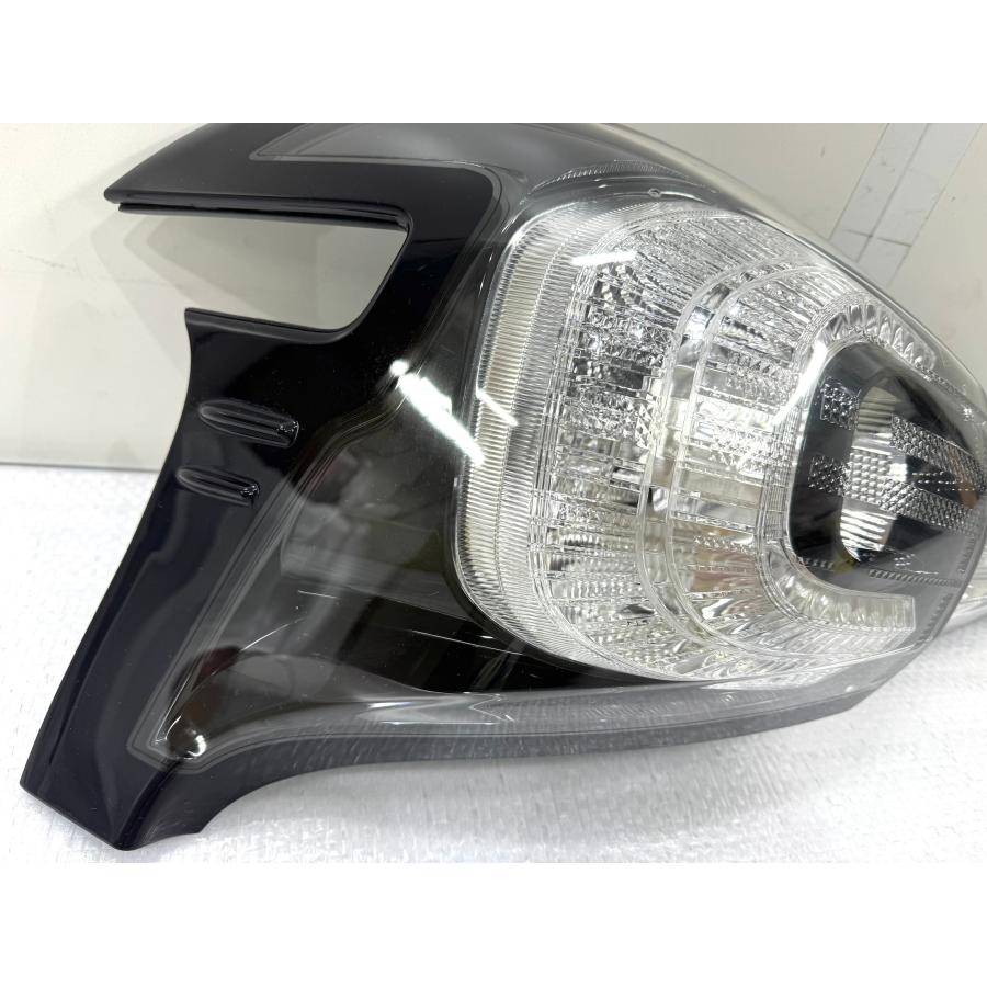 シエンタ NCP170/NSP170 純正テールライト 左 KOITO 52-283/52-285