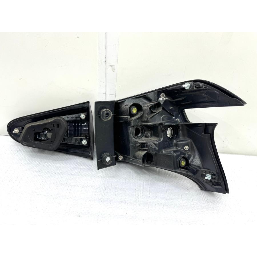 シエンタ NCP170/NSP170 純正テールライト 左 KOITO 52-283/52-285