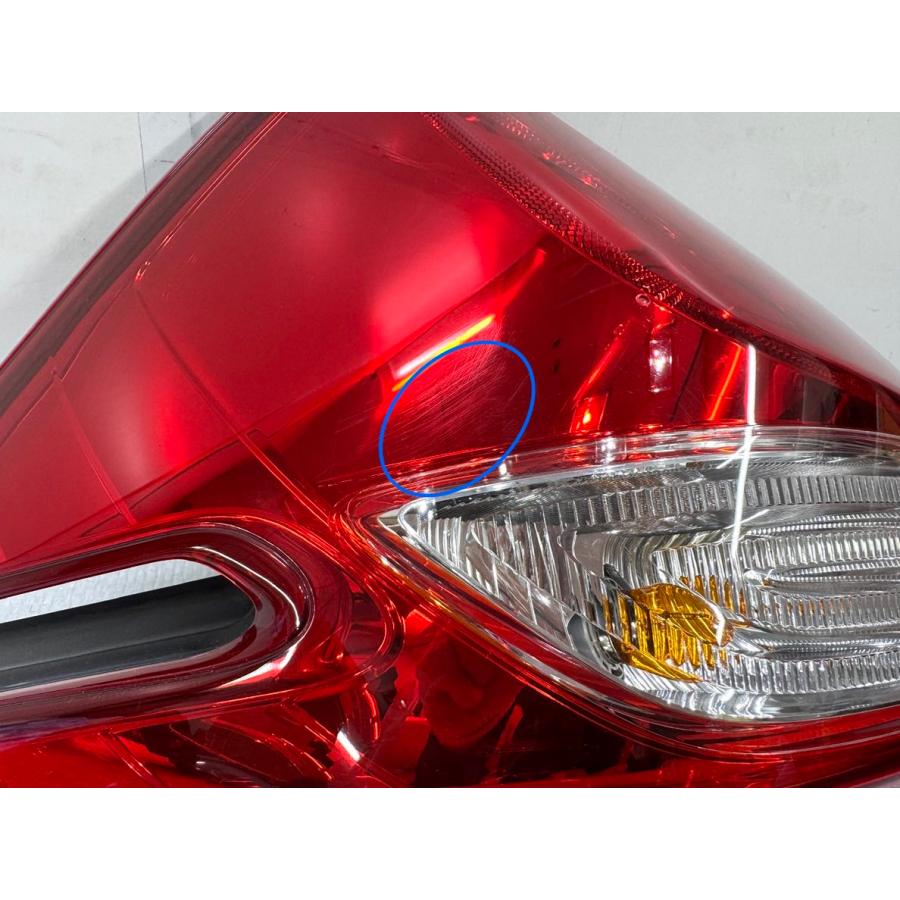 フリード GB5/GB6/GB7 純正テールライト 左 KOITO 220-62201/刻印J0