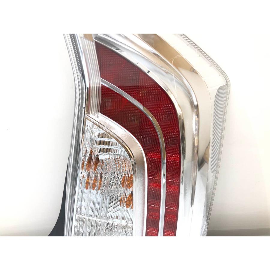 ♪小傷♪プリウス ZVW30 後期 純正 テールランプ 右 STANLEY47-37（Z41