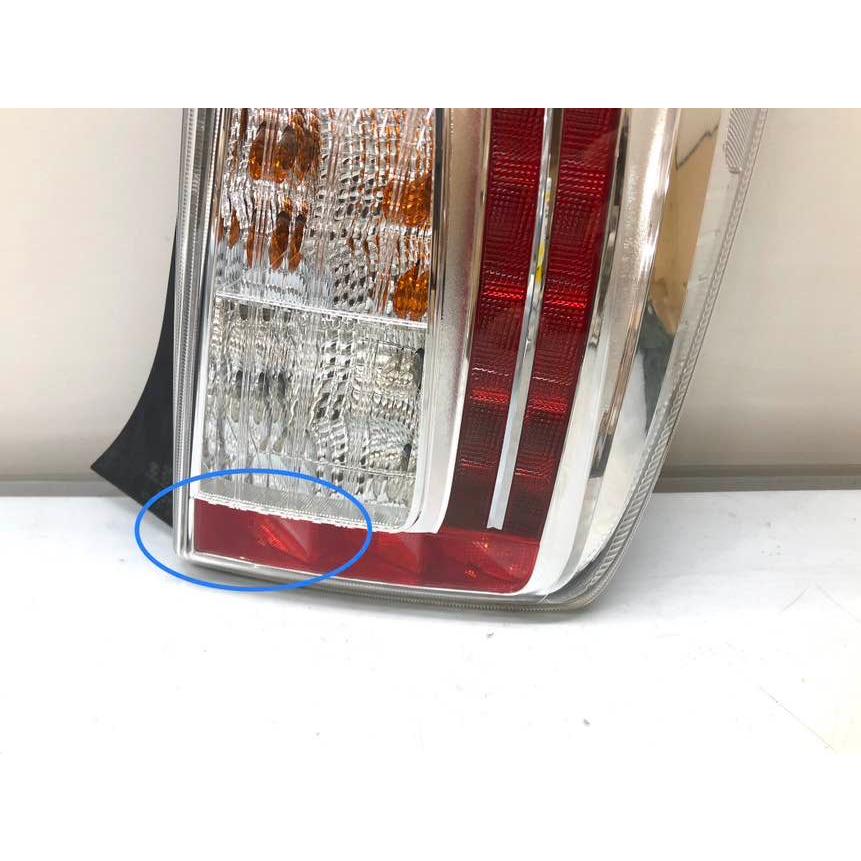 ♪小傷♪プリウス ZVW30 後期 純正 テールランプ 右 STANLEY47-37（Z41