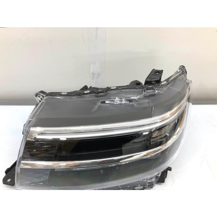 LA650S LA660S　タント　ヘッドランプ左　ヘッド左ライト　ヘッドレンズ 純正　KOITO 100-69075　81170-B2770 　DAIHATSU　TANTO ♪小傷 レンズ綺麗♪タントカスタム LA650S 後期 純正 ヘッドランプ 左