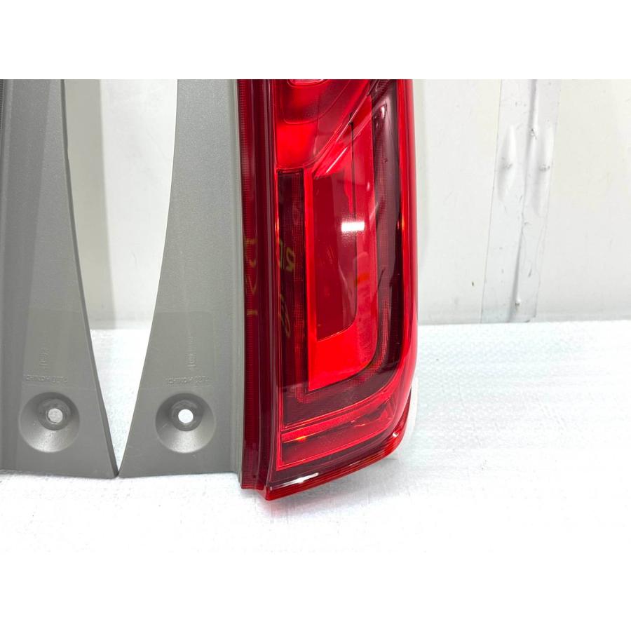 ☆美品☆ ホンダ N BOX JF3/4 後期 純正 左右 テールライト ICHIKOH
