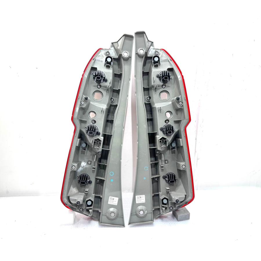 ☆美品☆ ホンダ N BOX JF3/4 後期 純正 左右 テールライト ICHIKOH