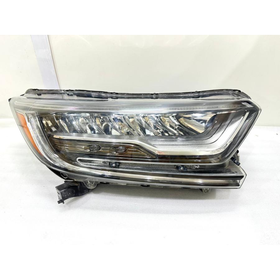 ホンダ　CR-V CRV 後期　RW1 RW2R-J1右W4744 ヘッドライト CR-V RW1/RW2/RT5/RT6 純正LEDヘッドライト 右 STANLEY W4744/刻印R-J0