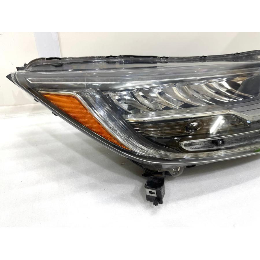 ホンダ　 CR-V 左ヘッドライト CR-V RW1/RW2/RT5/RT6 純正LEDヘッドライト 右 STANLEY W4744/刻印R-J0