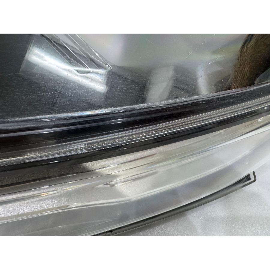 CR-V RW1/RW2/RT5/RT6 純正LEDヘッドライト 右 STANLEY W4744/刻印R-J0