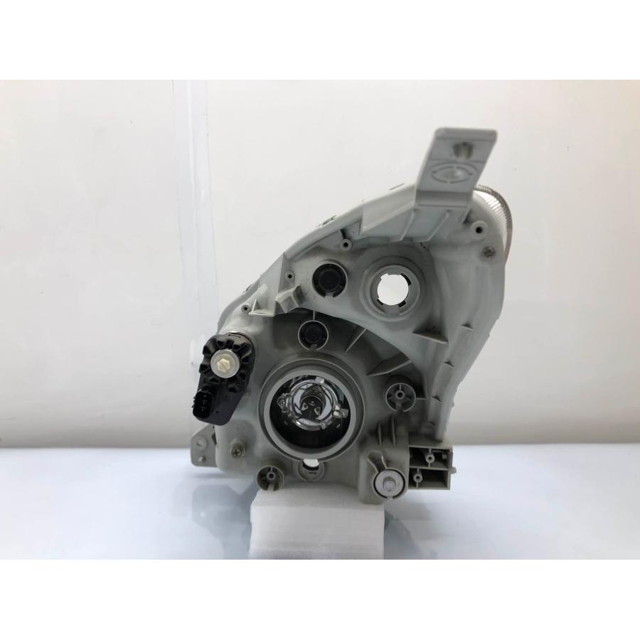 スズキ アルト HA25S 純正 ヘッドランプ 右 ハロゲン STANLEY P8737