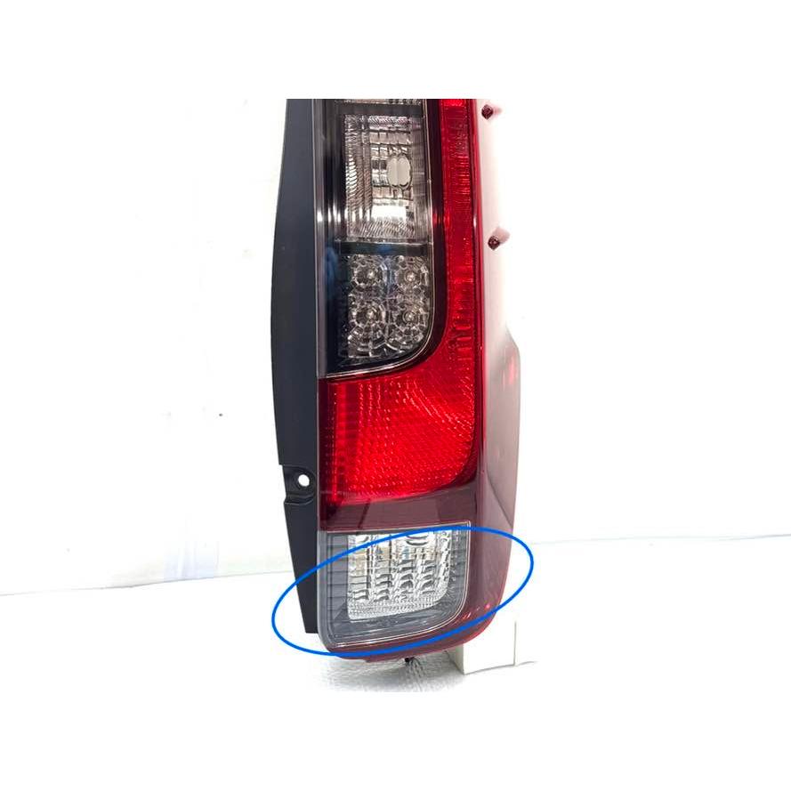 トヨタ ノア ZRR80 前期 純正 右 テールライト KOITO28-231 刻印AR