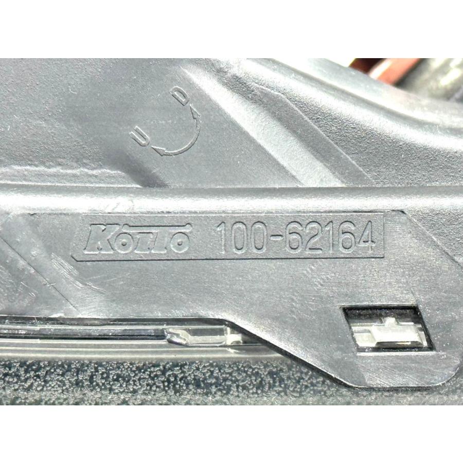 ☆良品☆ ホンダ ヴェゼル ハイブリッド RU3 前期 純正 右 LED ヘッド