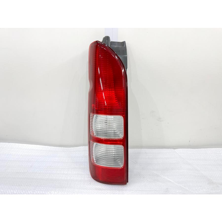 社外】200系 ハイエース テールライト 左 （Z42-23） : Reパーツ