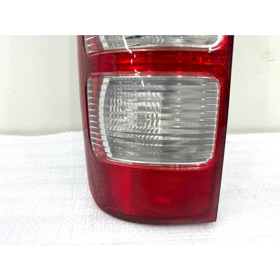 社外】200系 ハイエース テールライト 左 （Z42-23） : Reパーツ