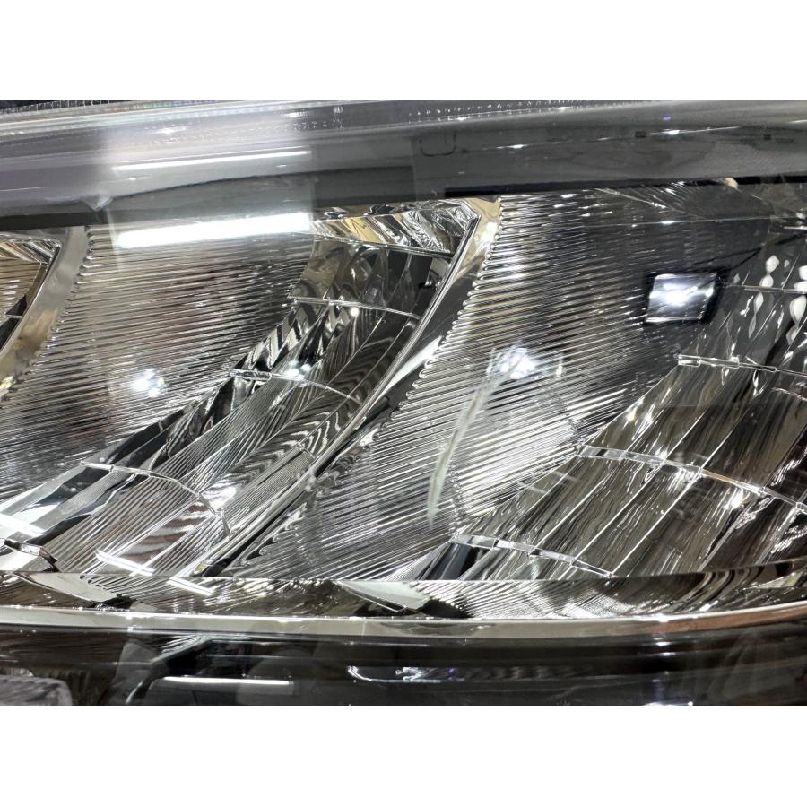 ノア90 ZWR90/MZRA90 純正LEDヘッドライト 左 ICHIKOH V1-1/刻印N2