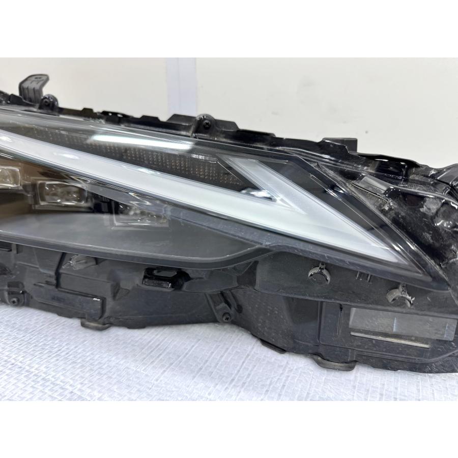 レンズ綺麗】レクサスIS 30系 後期 AVE30/ASE30 純正LEDヘッドライト