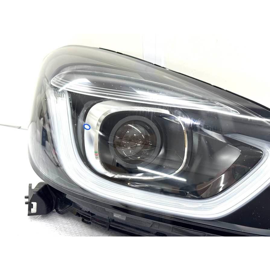 ホンダ フィット GR1/2/3 純正 右 LED ヘッドライト STANLEY W4395