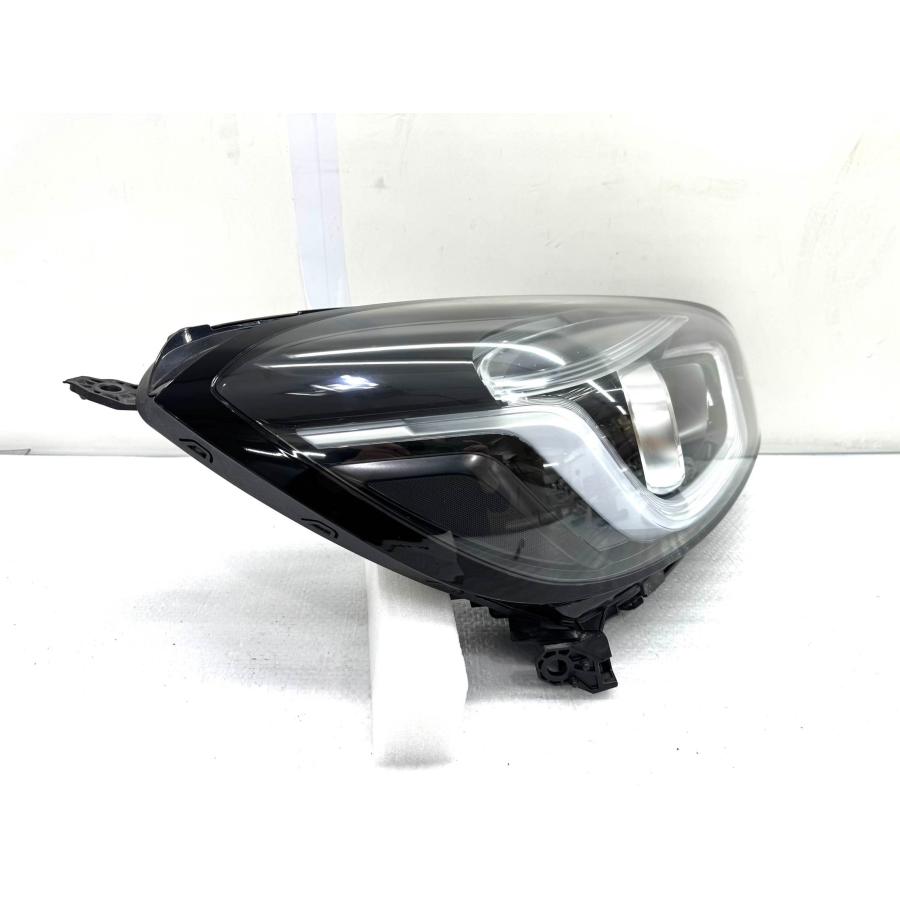 ホンダ フィット GR1/2/3 純正 右 LED ヘッドライト STANLEY W4395