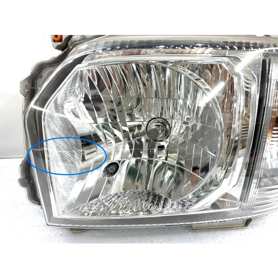 200系 ハイエース 4型〜 純正ハロゲンヘッドライト左右 KOITO 26-131