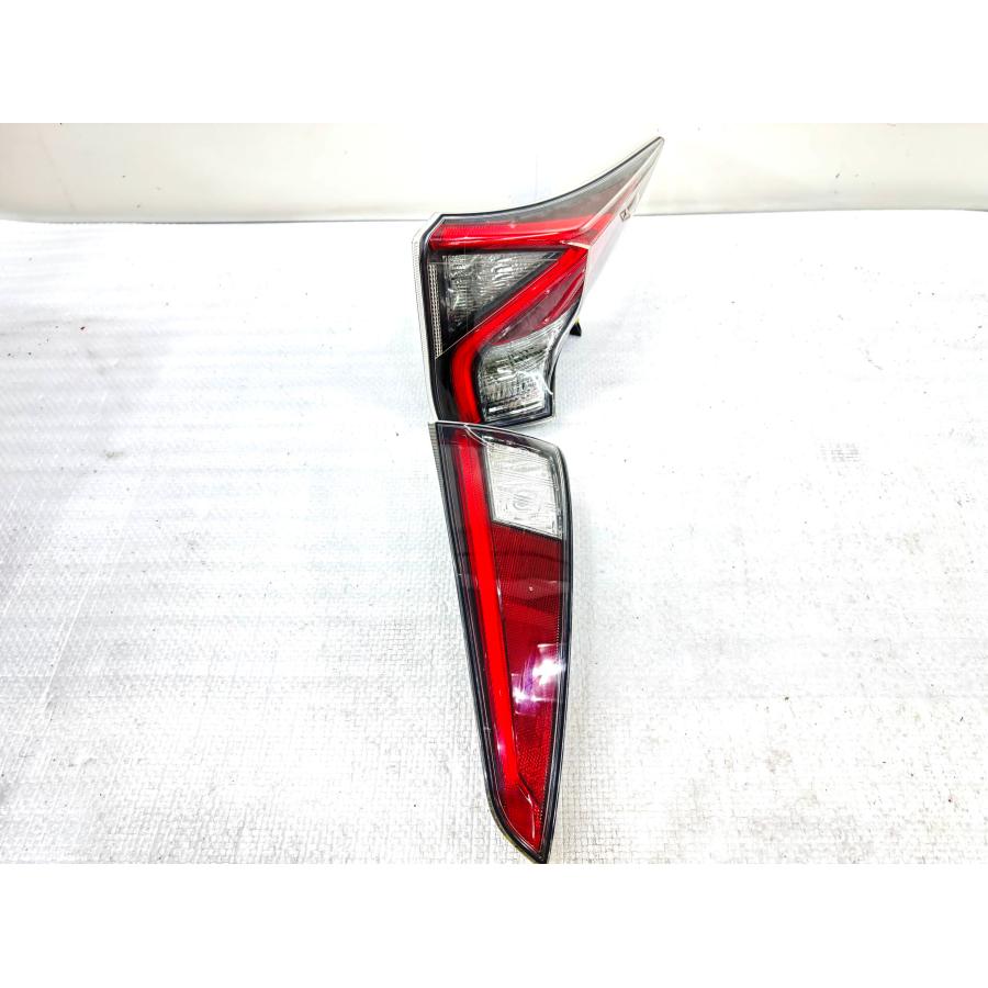 プリウス50 ZVW50 前期 純正テールライト 右 ICHIKOH 47-87/47-78 刻印