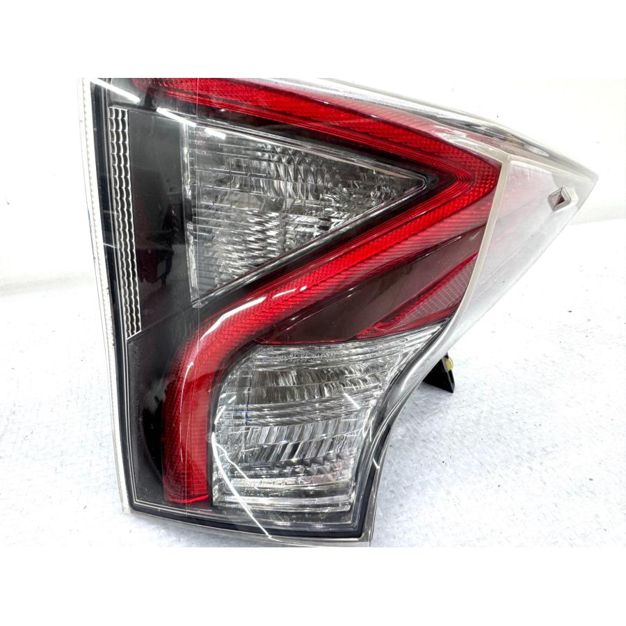 プリウス50 ZVW50 前期 純正テールライト 右 ICHIKOH 47-87/47-78 刻印