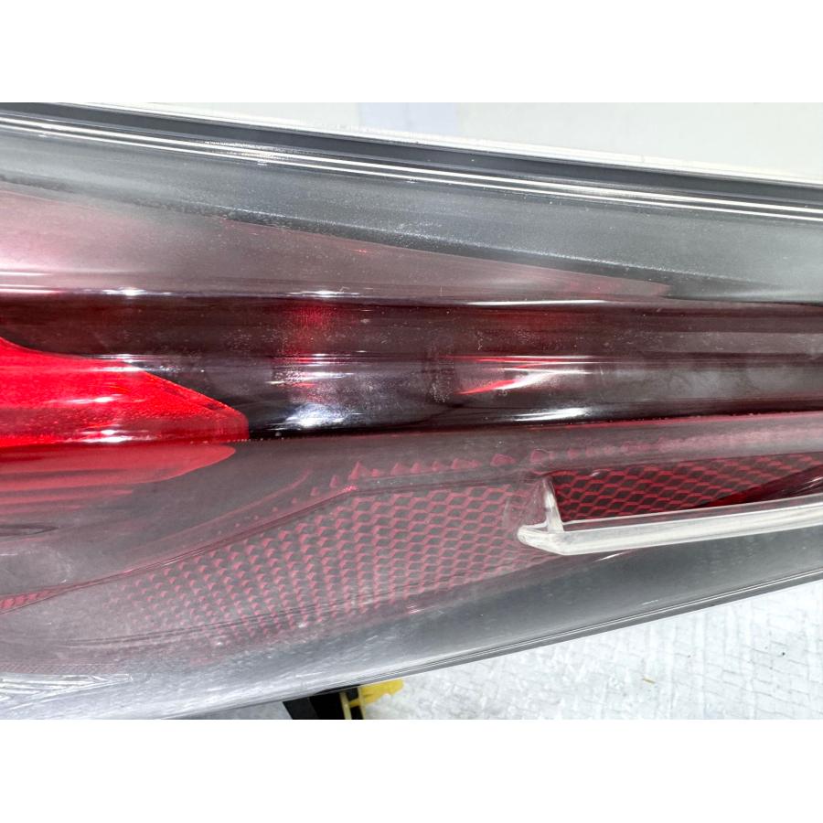 プリウス50 ZVW50 前期 純正テールライト 右 ICHIKOH 47-87/47-78 刻印