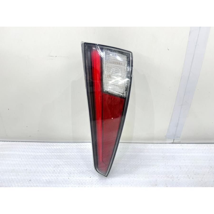 プリウス50 ZVW50 前期 純正テールライト 右 ICHIKOH 47-87/47-78 刻印