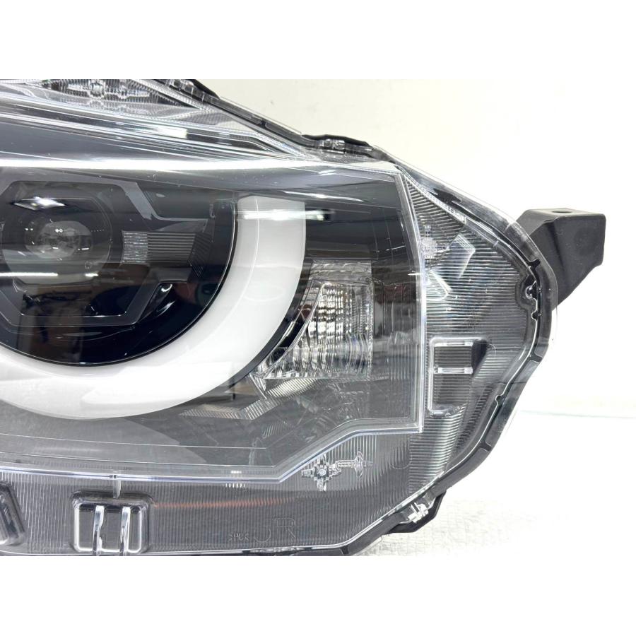 ☆良品☆ 三菱 デリカミニ B34A 純正 右 LED ヘッドライト KOITO100