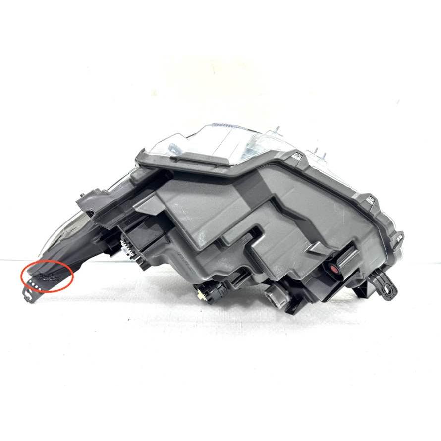 ☆良品☆ 三菱 デリカミニ B34A 純正 右 LED ヘッドライト KOITO100