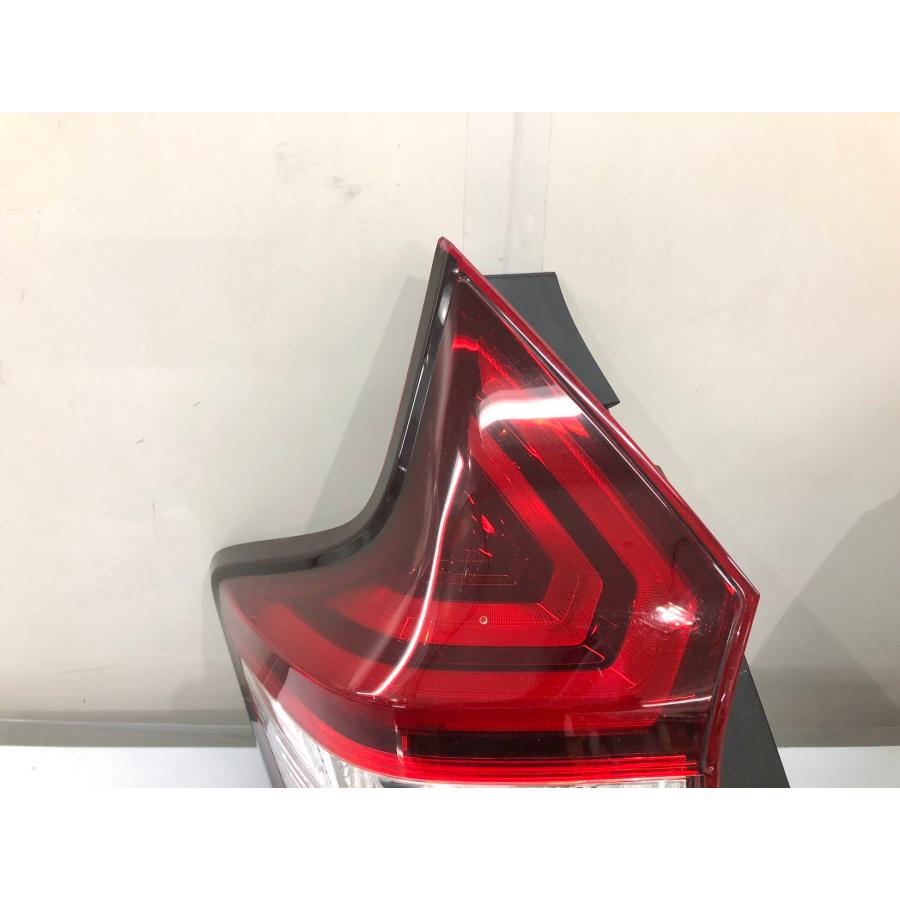 ニッサン ノート E12 中期 後期 純正 テールランプ 左右 ICHIKOH D202