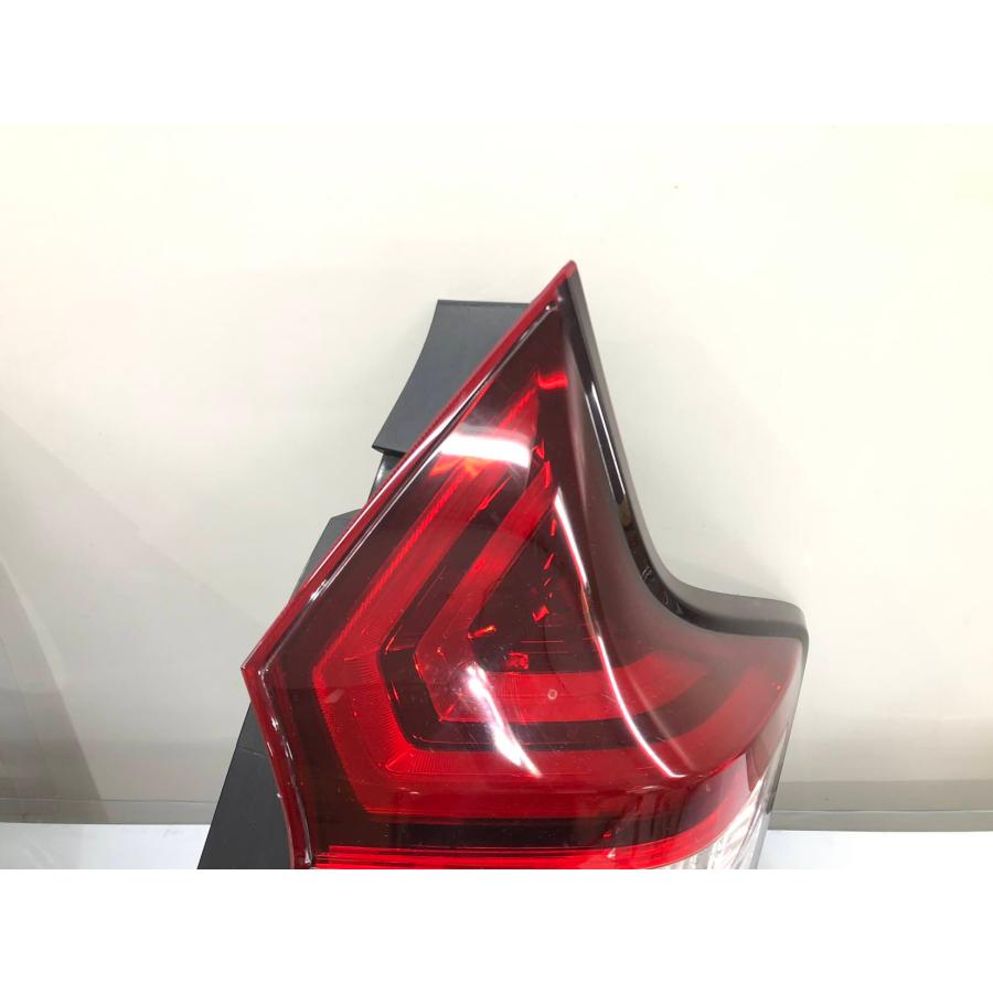 ニッサン ノート E12 中期 後期 純正 テールランプ 左右 ICHIKOH D202