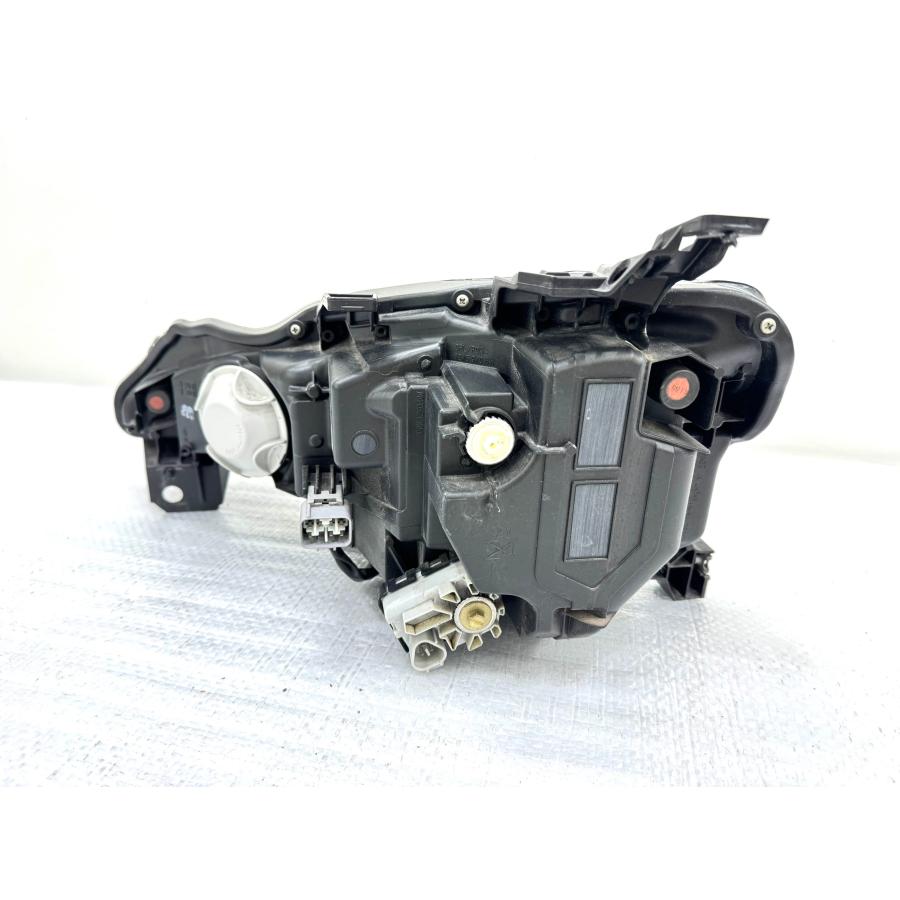 良品】ハチロク/86 ZN6 後期 純正LEDヘッドライト 右 KOITO 100-60345