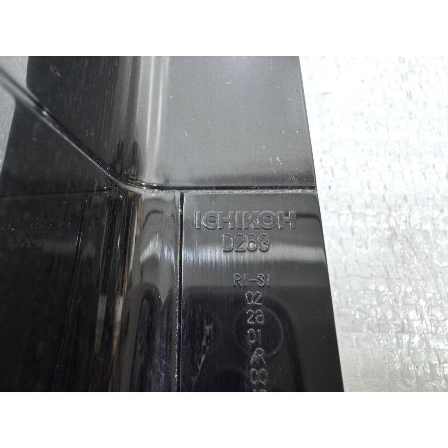 良品】ワゴンRスマイル MX91S 純正テールライト 左 ICHIKOH D263 （Z46