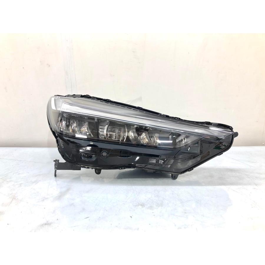 ホンダ ヴェゼル RV5 後期 純正 ヘッドランプ 右 LED STANLEY W7719
