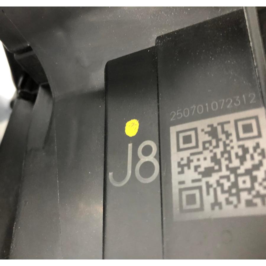 ホンダ ヴェゼル RV5 後期 純正 ヘッドランプ 右 LED STANLEY W7719