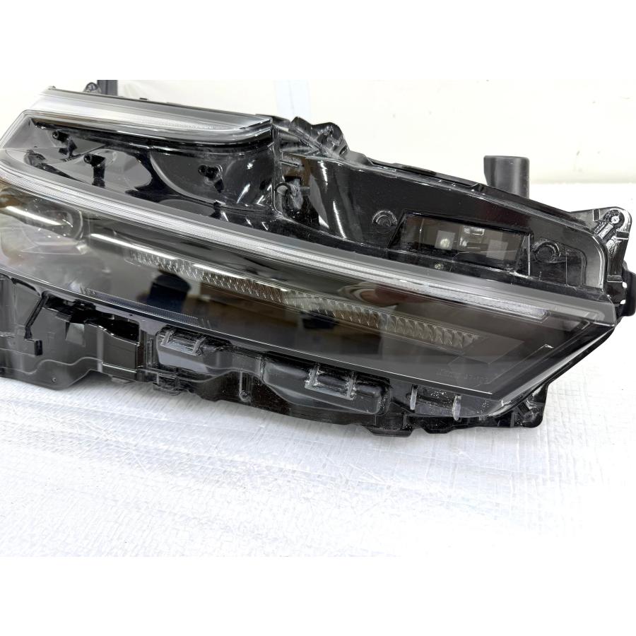 トヨタ　プリウス60系　純正　ヘッドライト右 良品】プリウス60 ZVW60/MXHW60 純正LEDヘッドライト 右 KOITO 47-123