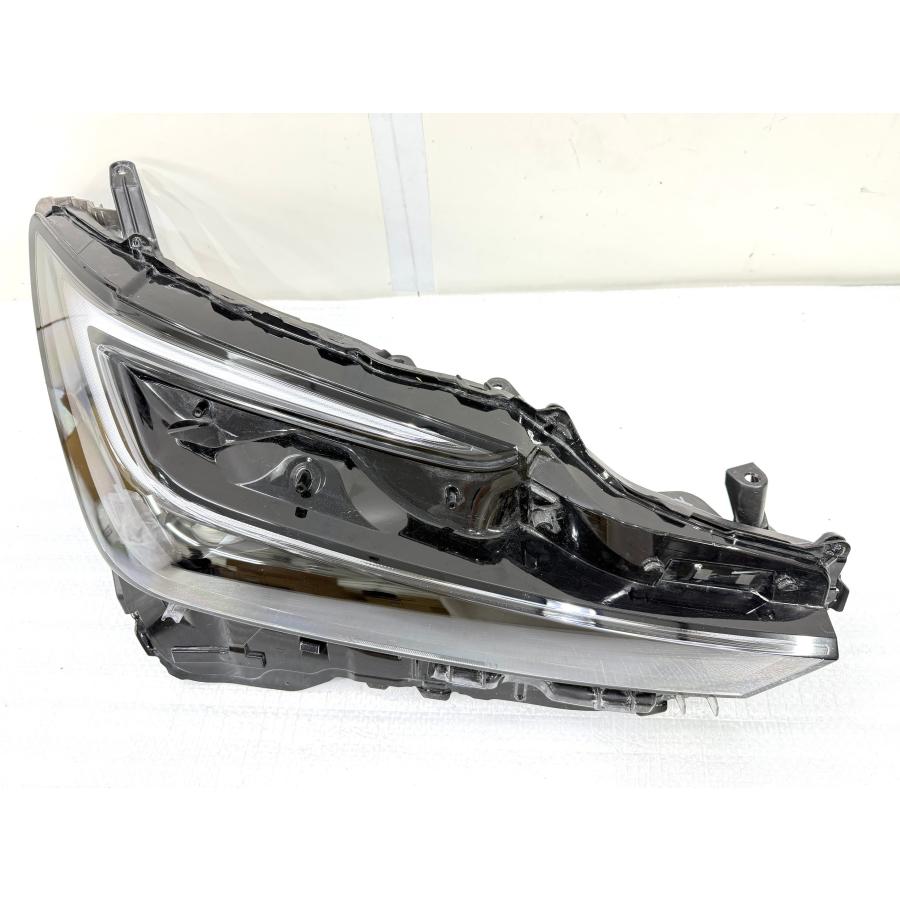 良品】プリウス60 ZVW60/MXHW60 純正LEDヘッドライト 右 KOITO 47-123