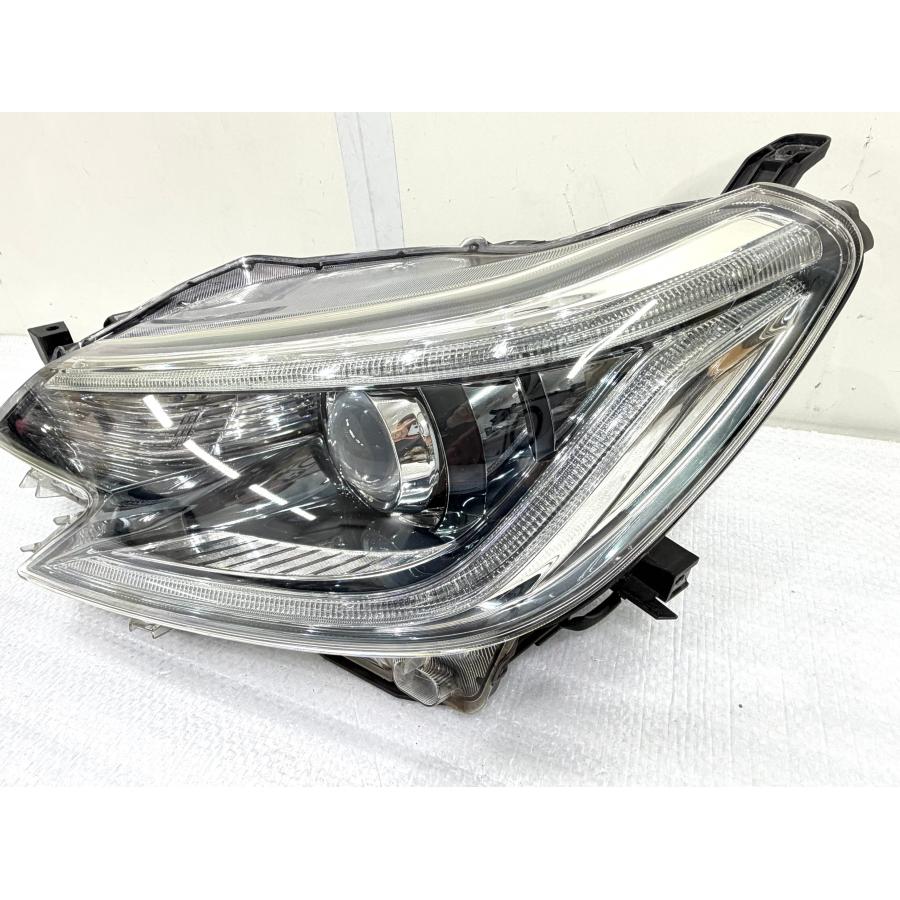 良品】マークX GRX130 中期 純正HIDヘッドライト 左 KOITO 22-358/刻印