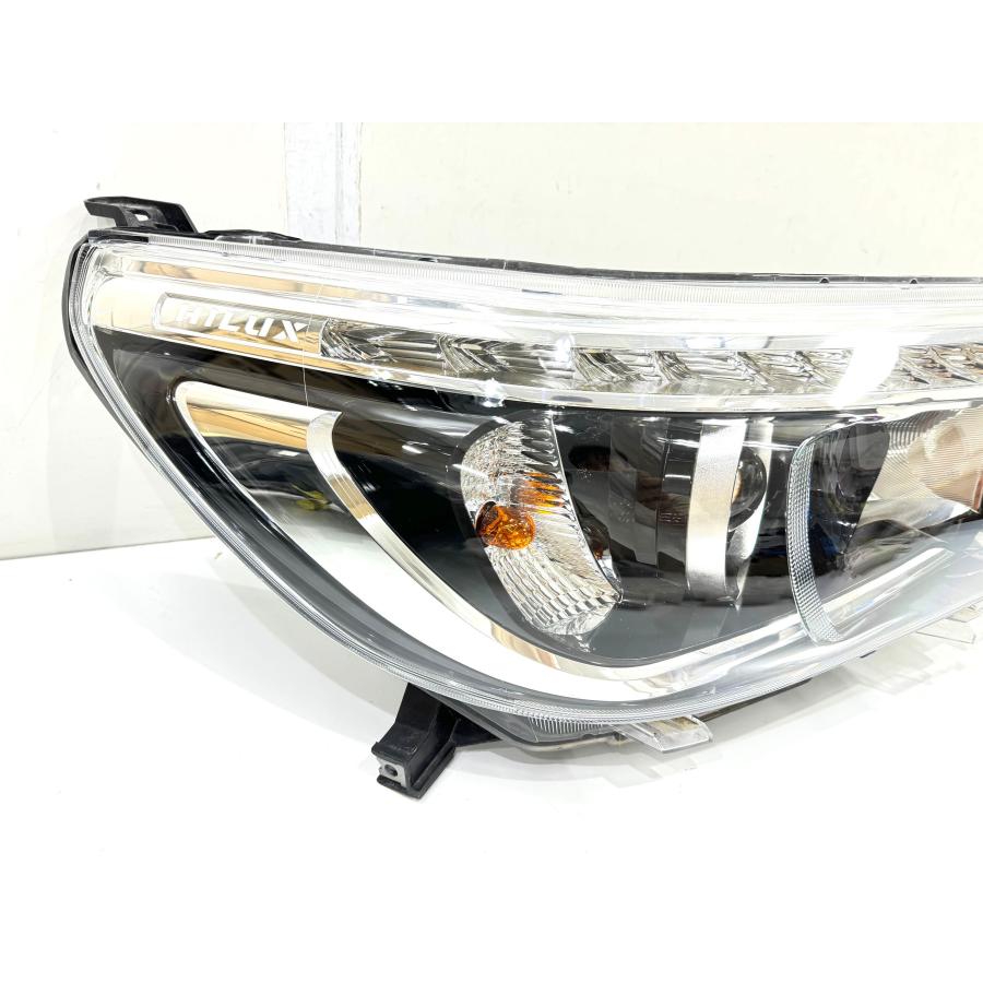 GUN125 ハイラックス　右ヘッドライト レンズ綺麗】ハイラックスス GUN125 前期 純正LEDヘッドライト 右