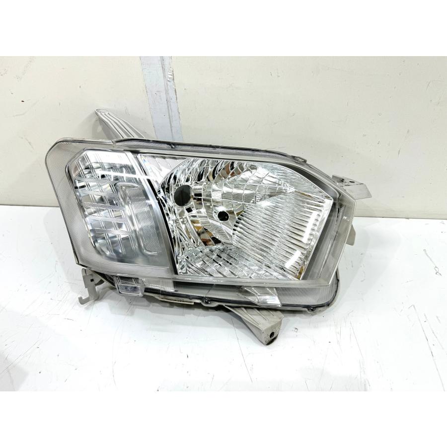 良品】プロボックス/サクシード NCP160/NHP160 純正ハロゲンヘッド