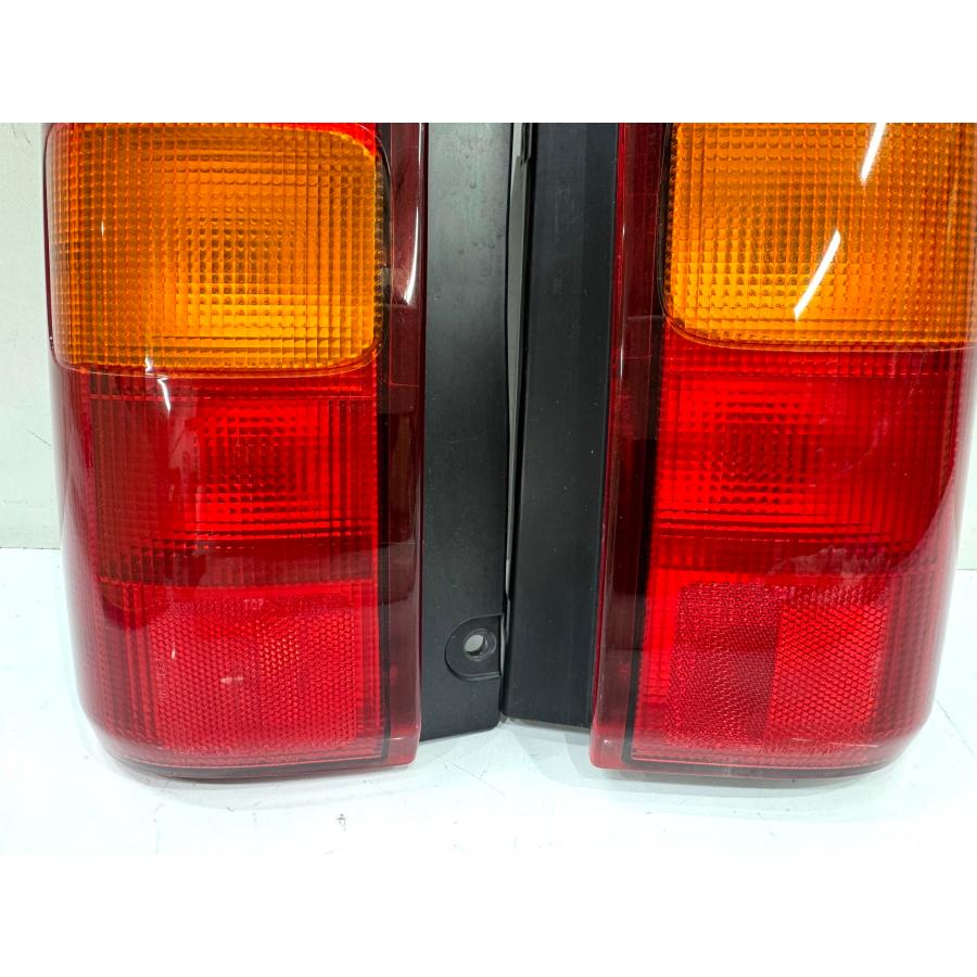 ジムニー JB23W 純正テールライト左右セット KOITO 33-06418 （Z6-12