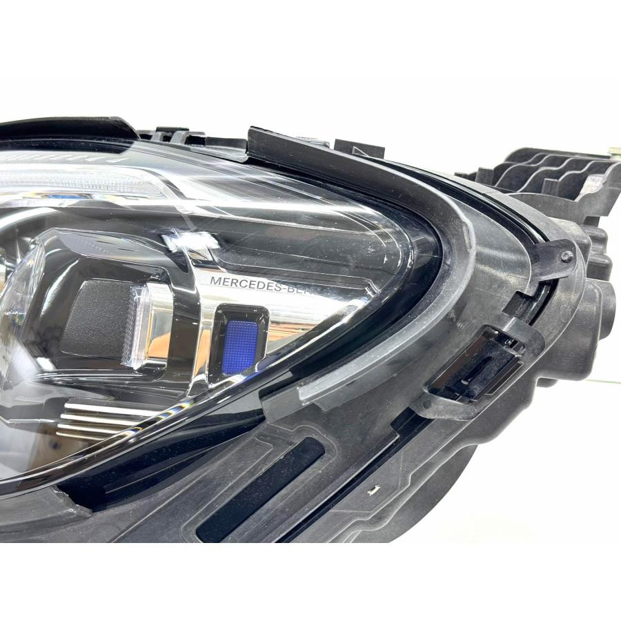 ☆良品・小傷☆ メルセデスベンツ W213 Eクラス 後期 純正 左 LED