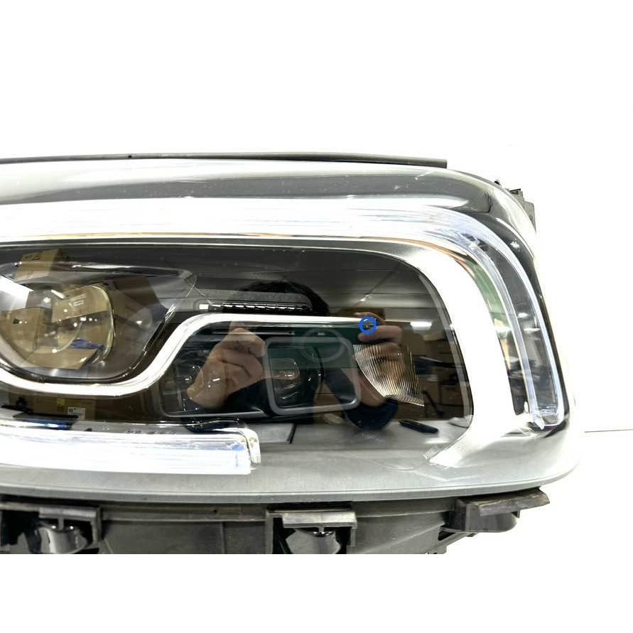 ☆良品☆ メルセデスベンツ X247 GLB 前期 純正 右 LED ヘッドライト